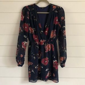 Lulu’s navy floral dress